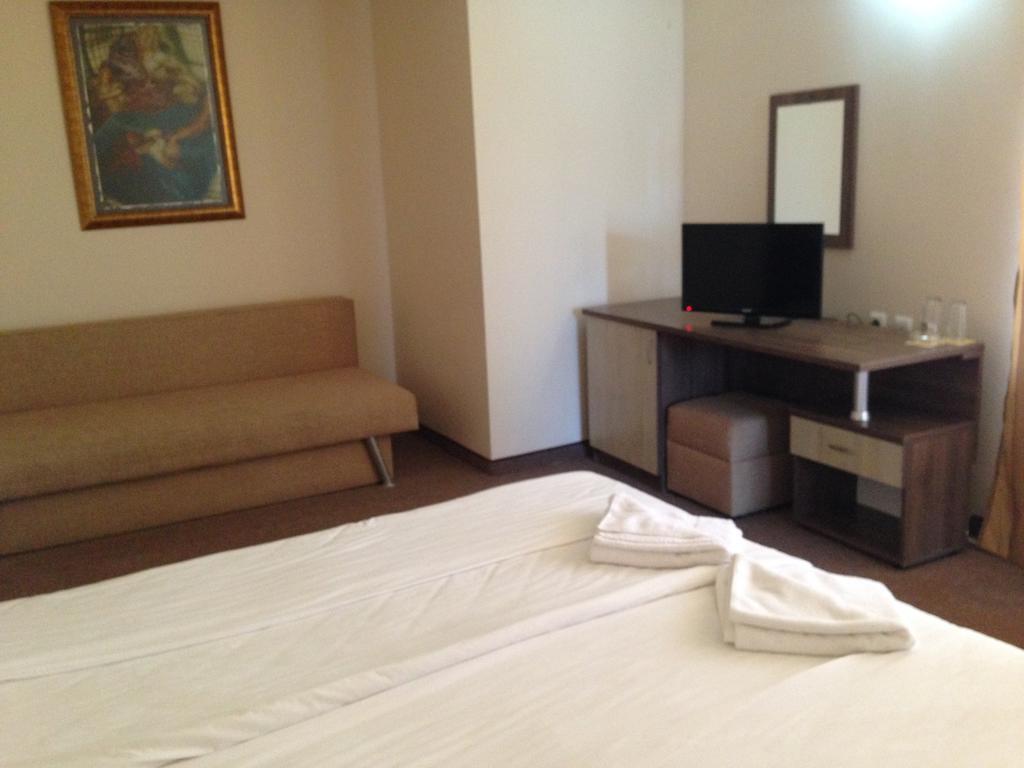 Hotel Laguna Lozenets Extérieur photo