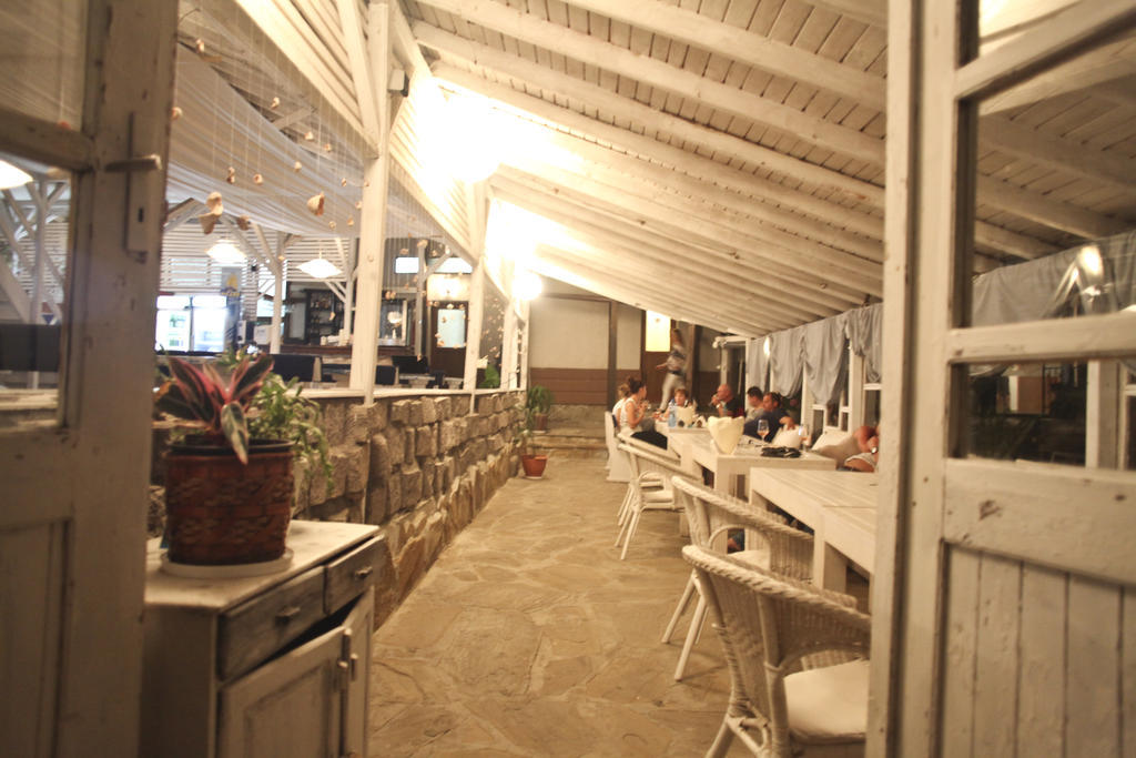 Hotel Laguna Lozenets Extérieur photo