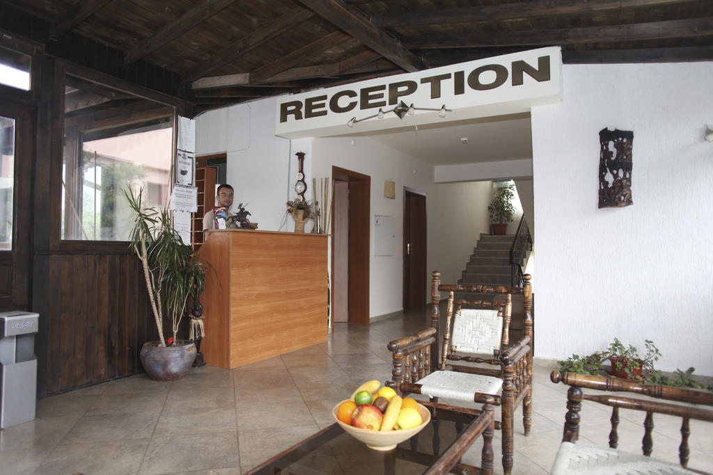 Hotel Laguna Lozenets Extérieur photo